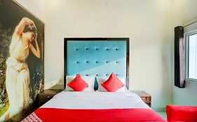 Super Hotel O Haveli Inn